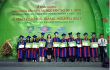 Chủ tịch-Tiến sĩ Đặng Thị Hoàng Yến luôn đồng hành cùng sinh viên TTU và các tài năng Việt