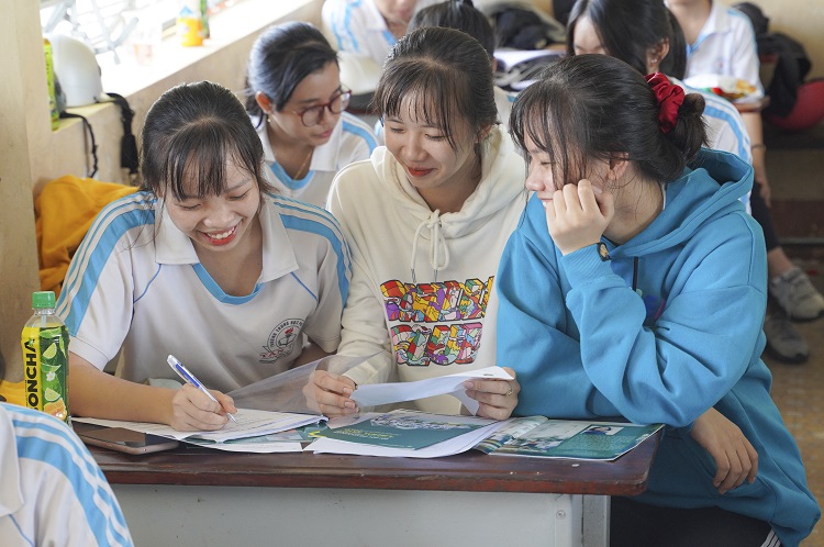 [TTU NEWS] The Ministry of Education and Training requires the university to add a plan to recruit candidates who have not taken the graduation exam yet