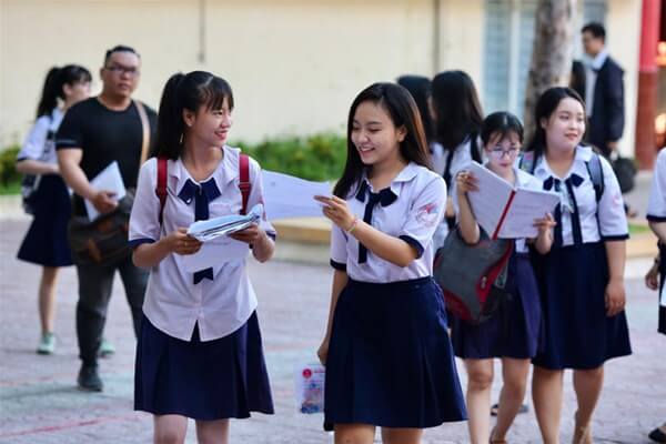Kỳ thi THPT Quốc Gia có phải là tất cả? Đâu là con đường vào đại học phù hợp với bản thân bạn nhất