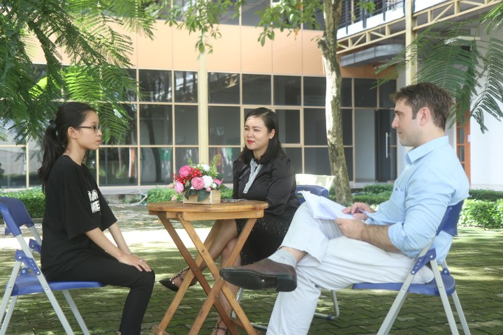 Tan Tao University sparks passion for English