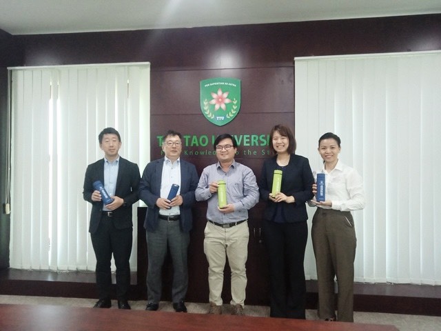 Exchange meeting with Japanese company Pirika at Tan Tao University