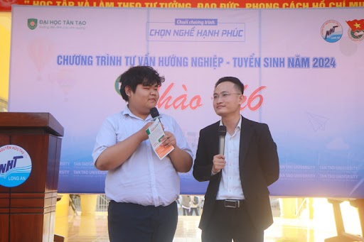 Workshop “Choose a Happy Career – TTU welcomes 2K6” at Nguyen Huu Tho High School