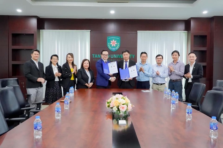Lễ ký kết biên bản ghi nhớ (MOU) – Bước tiến mới trong hợp tác giáo dục quốc tế giữa Đại học Tân Tạo và Đại học Shinawatra (Thái Lan)
