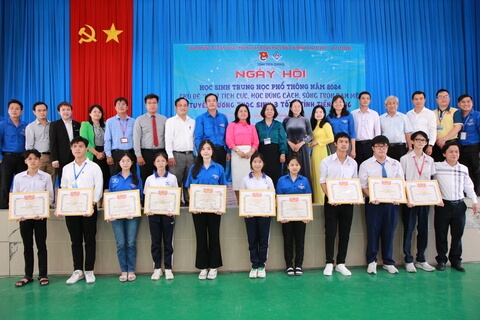 Đại Học Tân Tạo tham gia Ngày hội Học sinh THPT tỉnh Tiền Giang