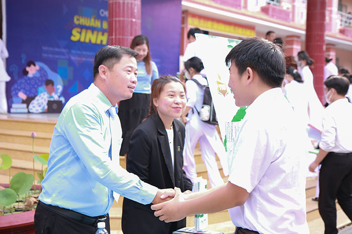 Chương trình “Chọn nghề Hạnh phúc”: Chuẩn bị hành trang cho đời sinh viên