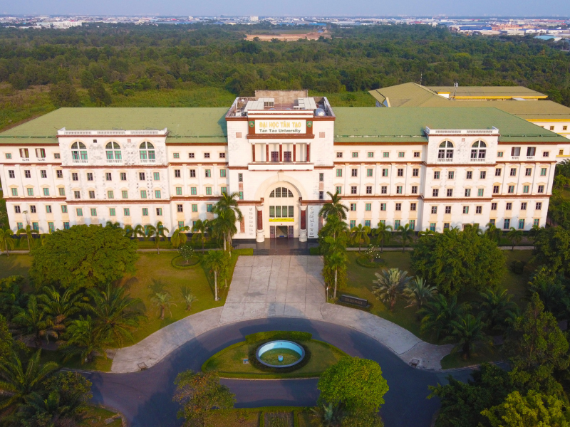 Trường Đại học Tân Tạo