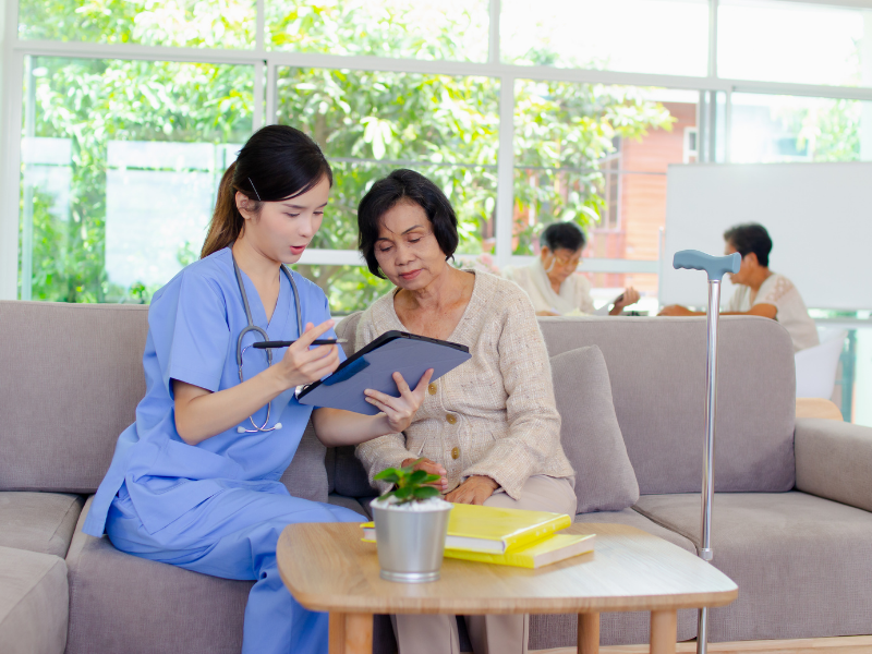 Tư vấn, hướng dẫn giáo dục sức khỏe