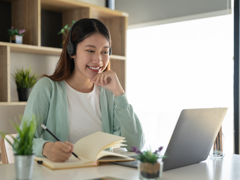 Học trực tuyến (Online)