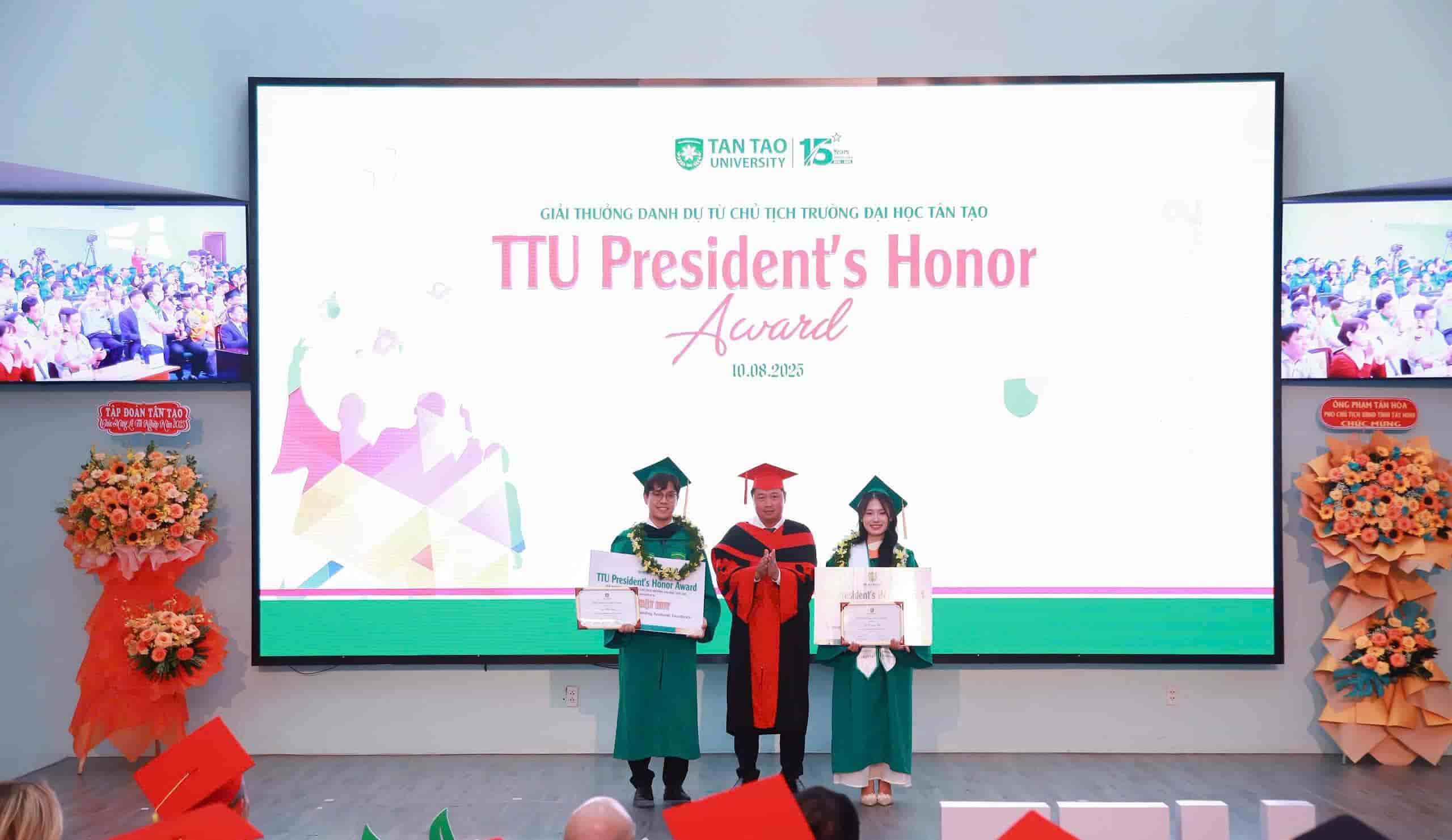 TRƯỜNG ĐẠI HỌC TÂN TẠO TỔ CHỨC LỄ TỐT NGHIỆP NĂM 2025 6 Lễ tốt nghiệp tại Trường Đại học Tân Tạo năm 2025