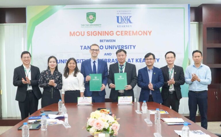 Đại học Nebraska tại Kearney (Hoa Kỳ) Và Trường Đại học Tân Tạo ký kết hợp tác chiến lược quốc tế